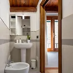 Zia Bi Apartment