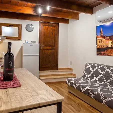 Zia Bi Apartment